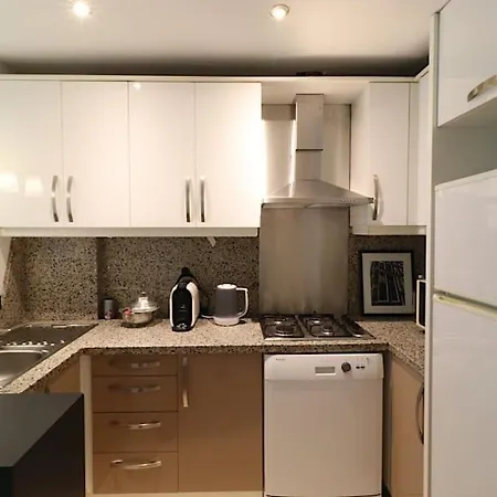 Modern One Bedroom In Cihangir Apartment Istanbul