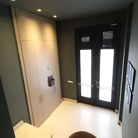Apartment Modern One Bedroom In Cihangir